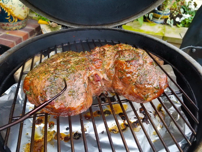 A picture containing food, dish, pan, meat

Description automatically generated