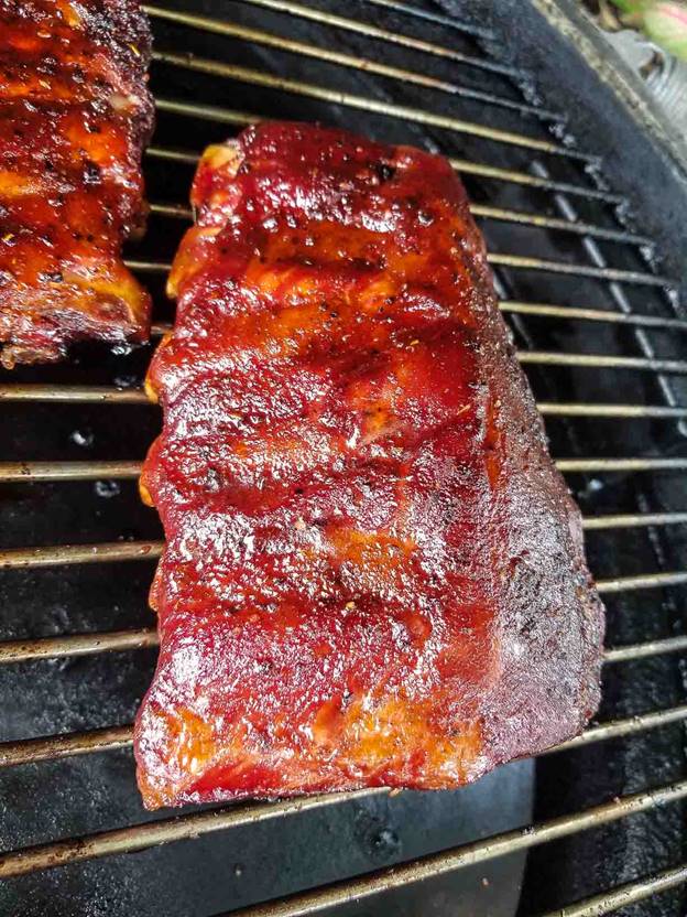 A steak on a grill

Description automatically generated with low confidence